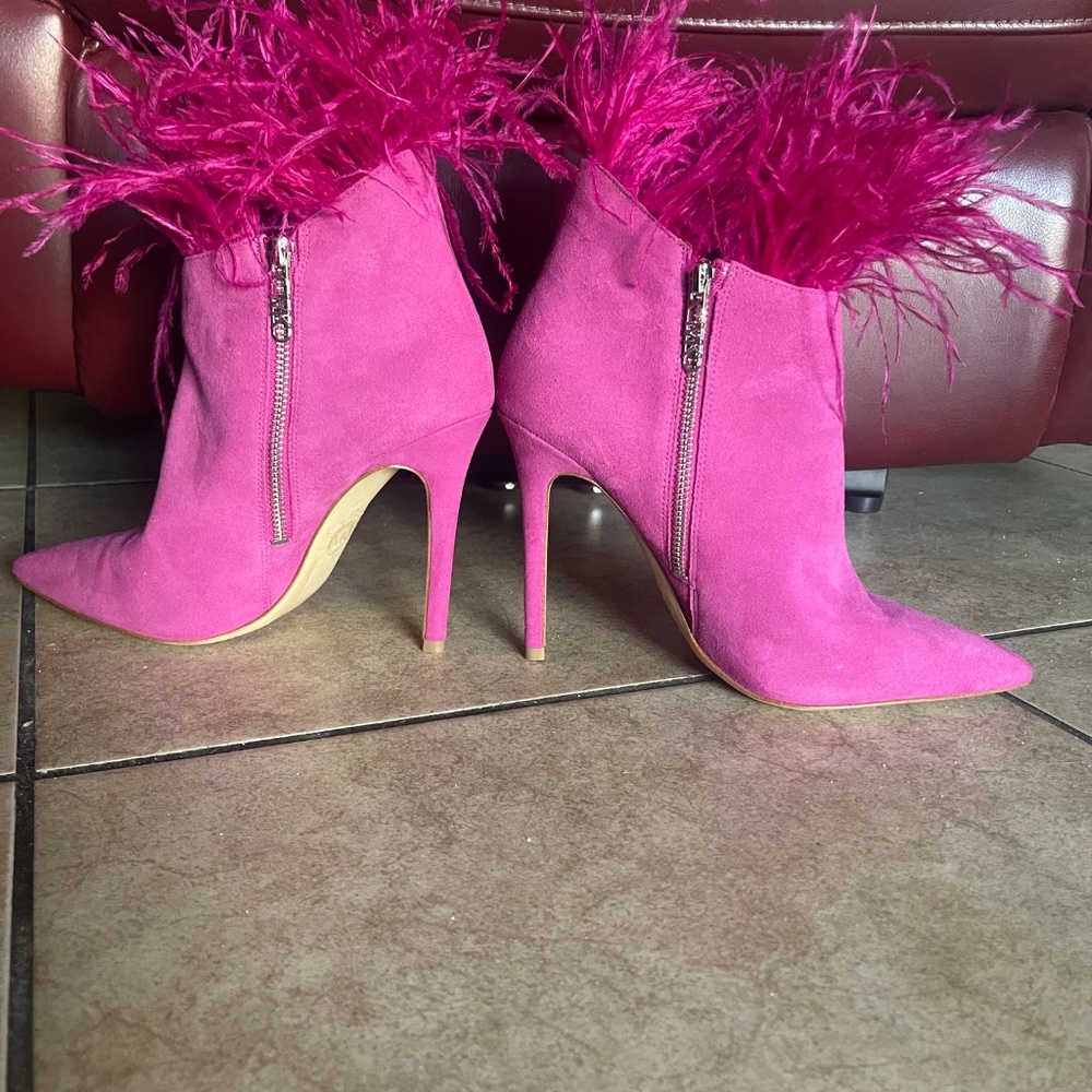 Michael Kors Whitby Pink Ostrich Suede & Feather High Heel Bootie 10M - Picture 4 of 11